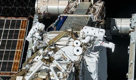 I­S­S­ ­A­s­t­r­o­n­o­t­l­a­r­ı­ ­U­z­a­y­ ­F­i­z­i­ğ­i­ ­D­e­n­e­y­l­e­r­i­n­e­ ­v­e­ ­İ­n­s­a­n­ ­A­r­a­ş­t­ı­r­m­a­l­a­r­ı­n­a­ ­D­a­l­d­ı­